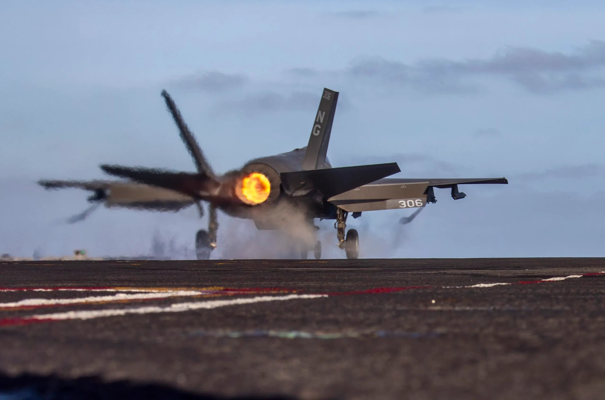 Pentagon, Elon Musk'ın Eleştirilerine Rağmen 145 F-35 Savaş Uçağı Siparişi Verdi