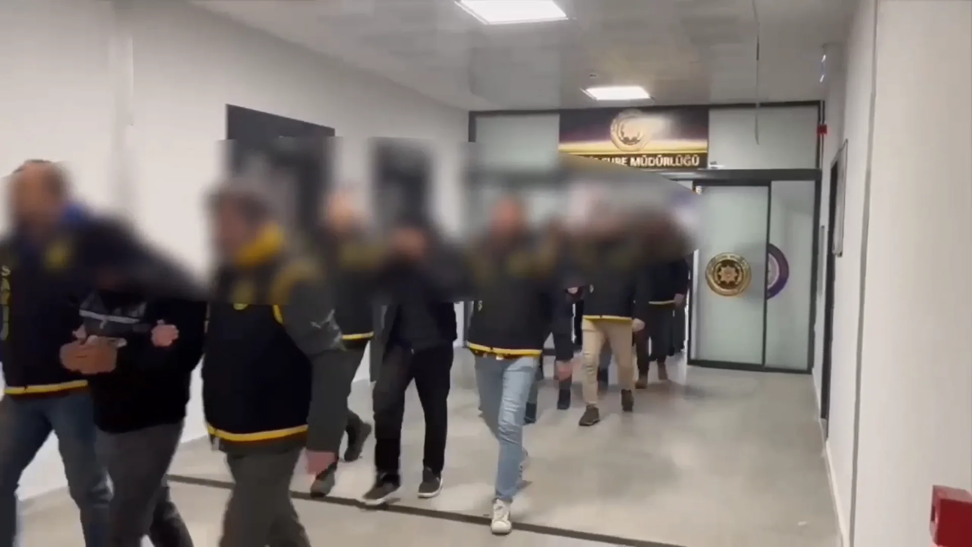 Yalova'da "Polis-Savcı" Yalanıyla 35 Milyon Liralık Dolandırıcılık! 5 Kişi Tutuklandı