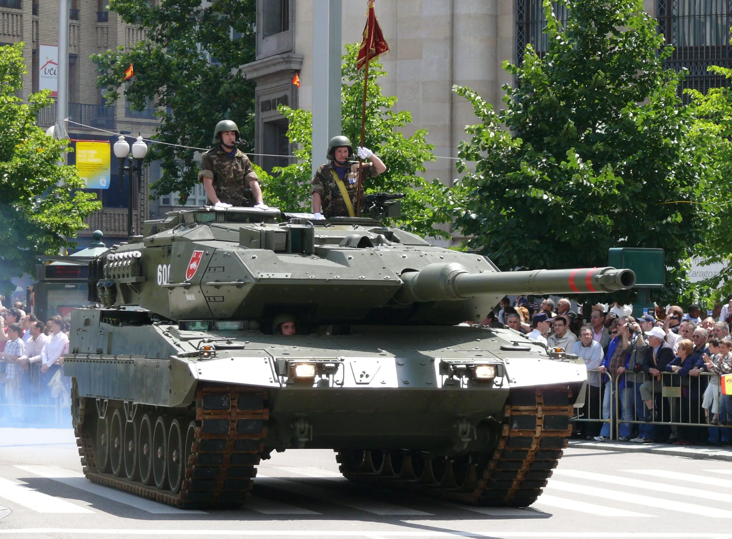 Indra ve Rheinmetall Electronics, Leopard 2E İçin Anlaştı