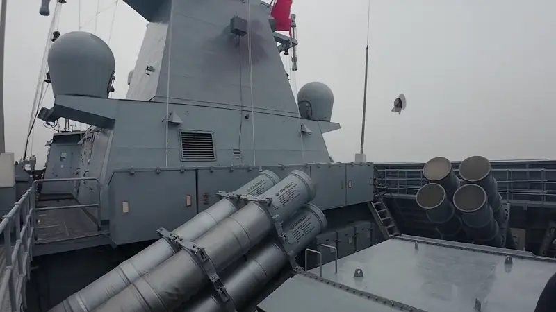 TCG KINALIADA'dan fırlatılan ATMACA hedefi tam isabetle vurdu