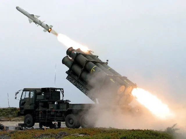 Japonya, ada savunmasına yönelik yeni mobil ateş gücünü tanıttı