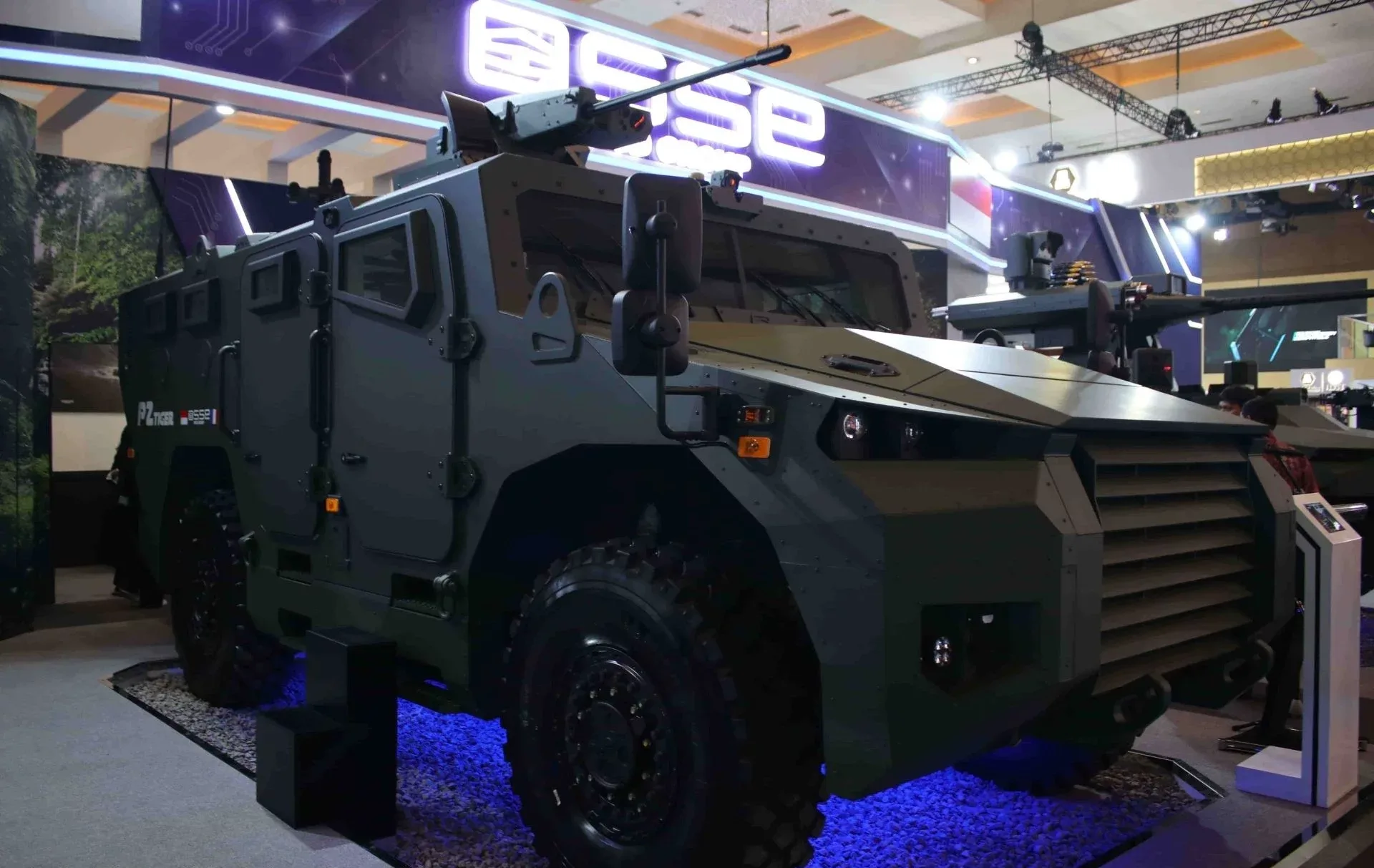 Endonezya, P2 Tiger 4x4 zırhlı aracı Fransız iş birliğiyle Indo Defence'te sergileniyor