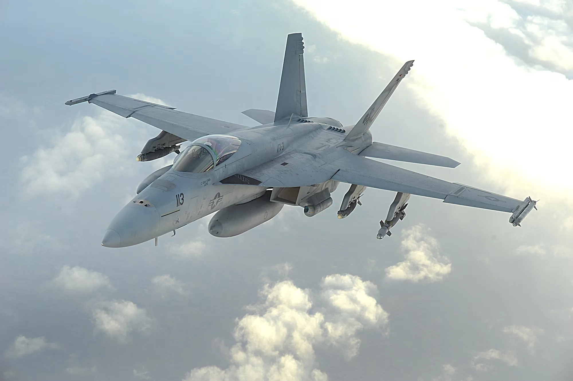 F/A-18 Super Hornet savaş uçağı nedir, özellikleri nelerdir?