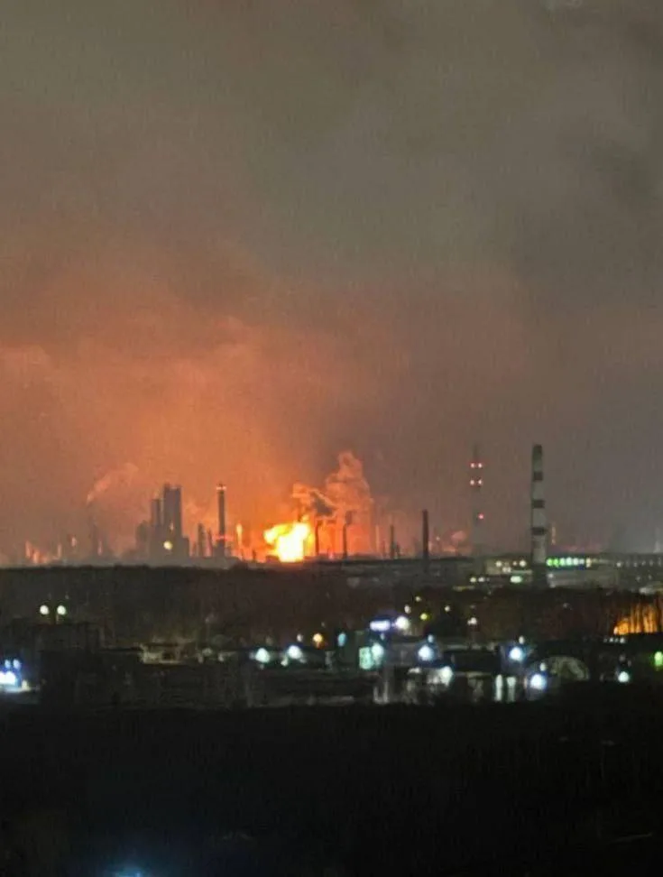 Ukrayna, Rusya’nın Ryazan’daki petrol rafinerisine Belgorod’taki mühimmat deposuna saldırdı