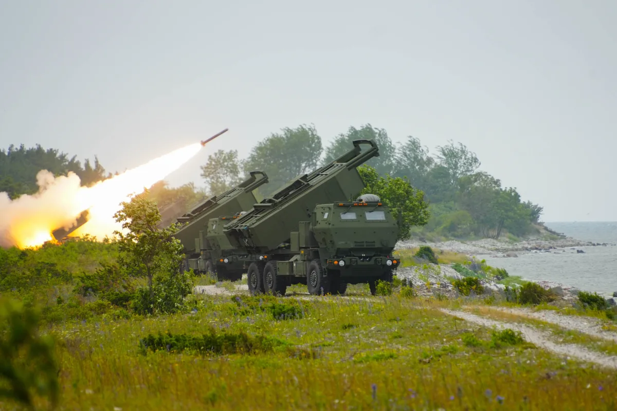 An Estonian Defence Forces M142 High Mobility Artillery Rocket System (HIMARS) fires a training rocket during live-fire qualifications in Undva, Estonia, July 11, 2025. U.S. Army Task Force Voit was created in 2023 to deter adversarial forces and strengthen NATO’s Eastern lank with long-range precision fires. It also emphasized support for establishing the EDF’s HIMARS battery by providing training and assistance in maintenance, field operations, and large-scale fire exercises. Task Force Voit works closely with the Estonian Armed Forces, sharing critical defense strategies, training, and military readiness support. The presence of U.S. troops in the region serves as a cornerstone of NATO’s commitment to the security architecture of the Baltic region. The task force provides combat-credible forces to V Corps, America’s only forward-deployed corps in Europe. (U.S. Army video by Staff Sgt. Rose Di Trolio)