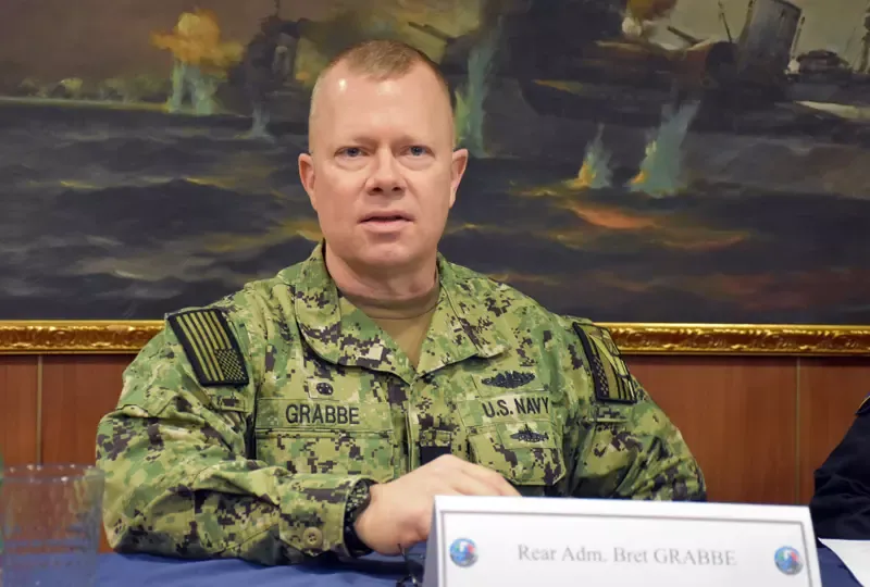 NATO Denizaltıları Komutanı Tuğamiral Bret Grabbe