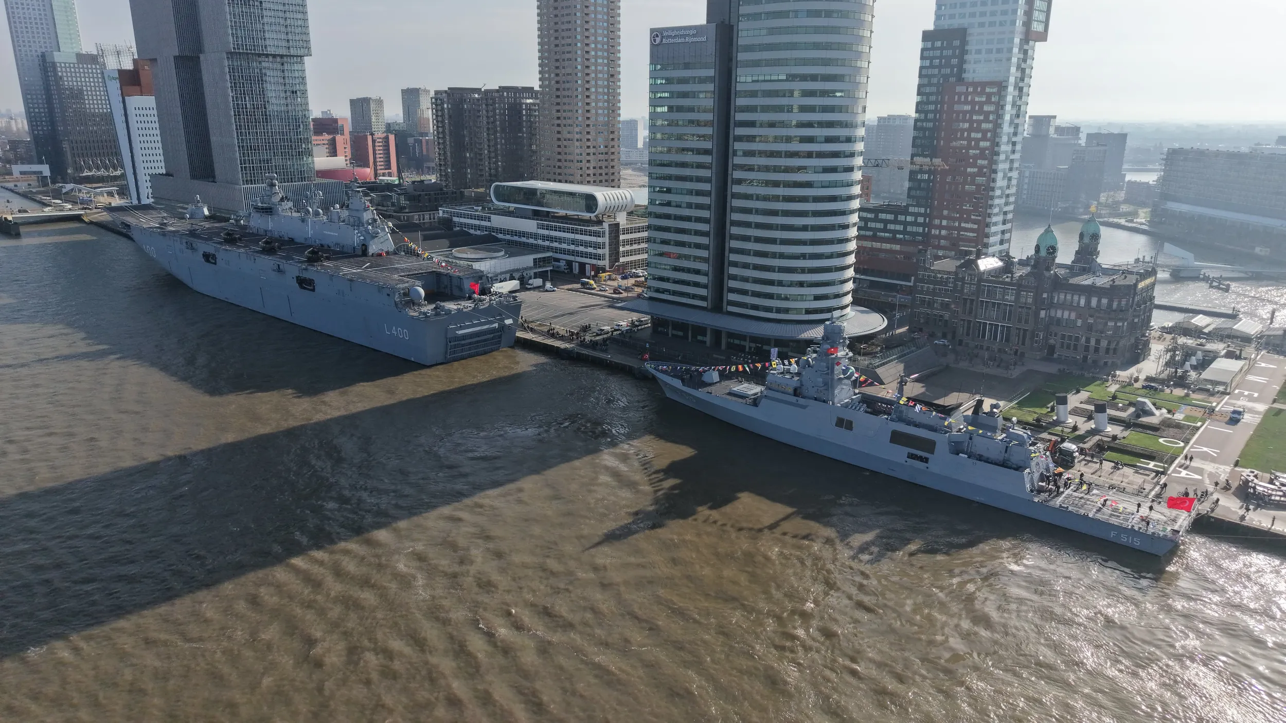 Hollanda basınında TCG Anadolu ve Türk donanması yankısı