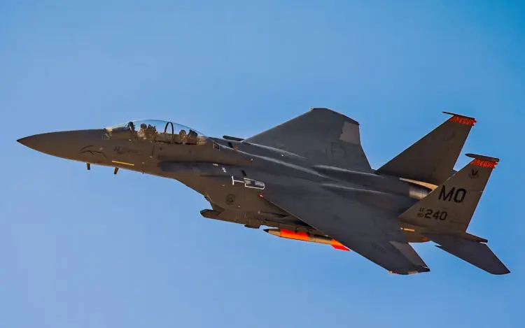 ABD'ye ait bir F-15 savaş uçağı