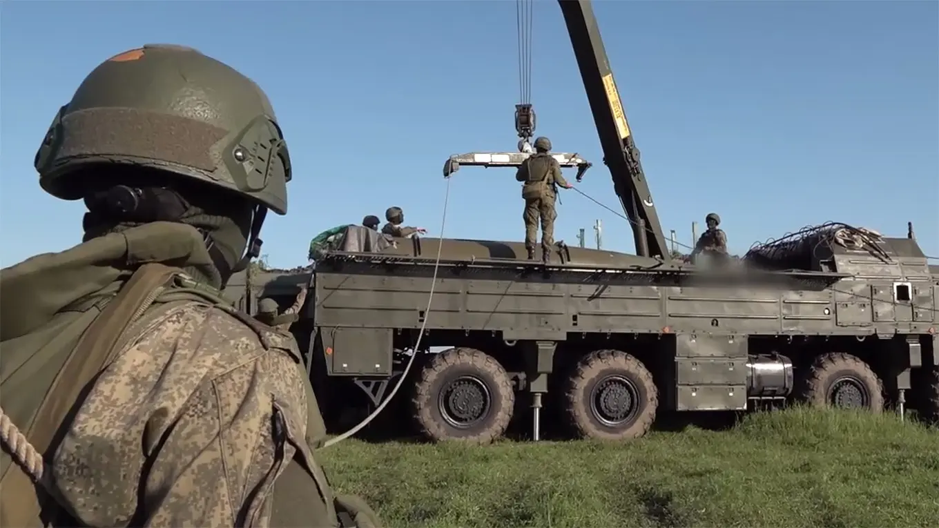Rus kuvvetleri Belarus'ta nükleer silah tatbikatlarının ikinci aşamasını icra ederken