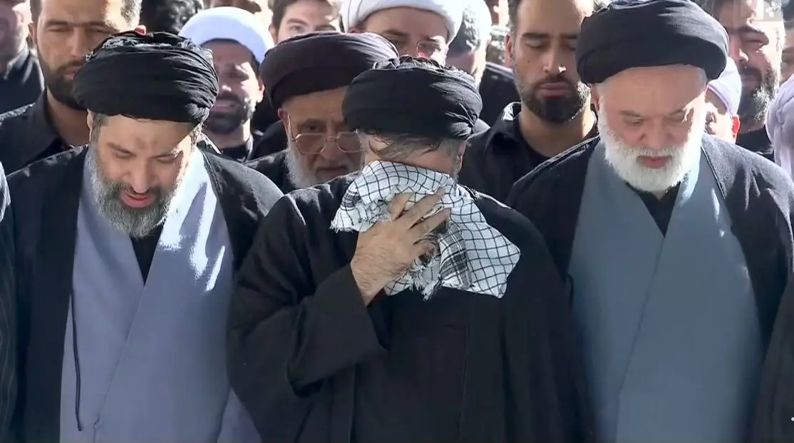 Ali Hamaney’in cenazesine Mücteba Hamaney katılmadı