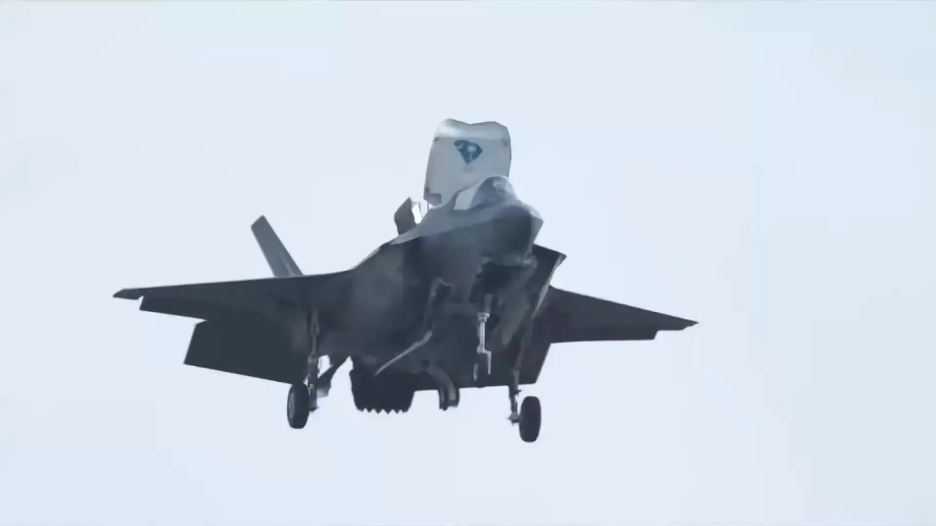F-35B Washington'da havada asılı kaldı