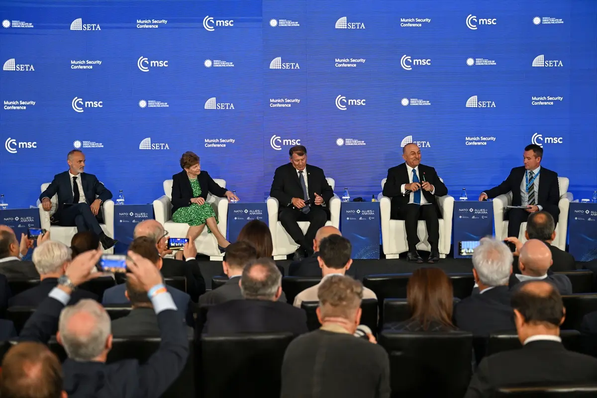 NATO Ankara Zirvesi bünyesinde "Zirveye Doğru" paneli