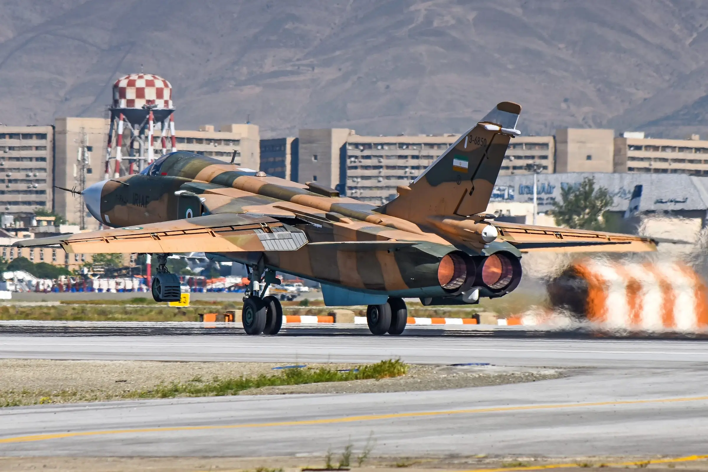 İran: Katar, üç savaş pilotumuzu esir tutuyor
