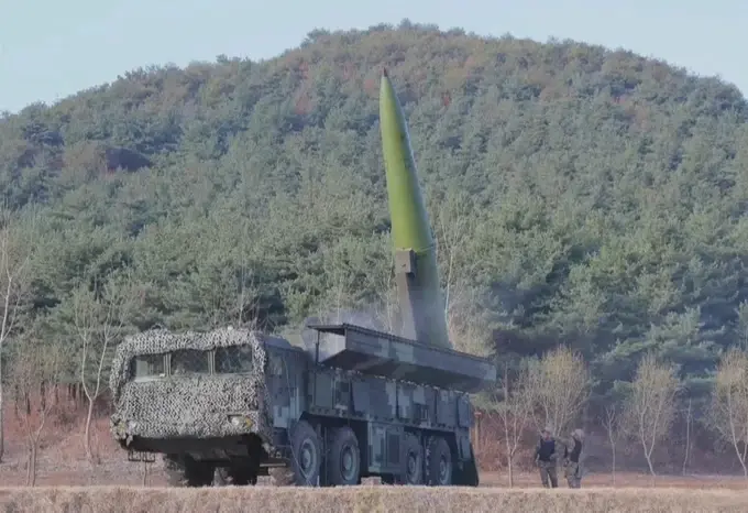 Kuzey Kore tarafından geliştirilen katı yakıtlı, tek kademeli kısa menzilli balistik füze sistemi olan Hwasong-11A (Uluslararası adıyla KN-23) sistemi