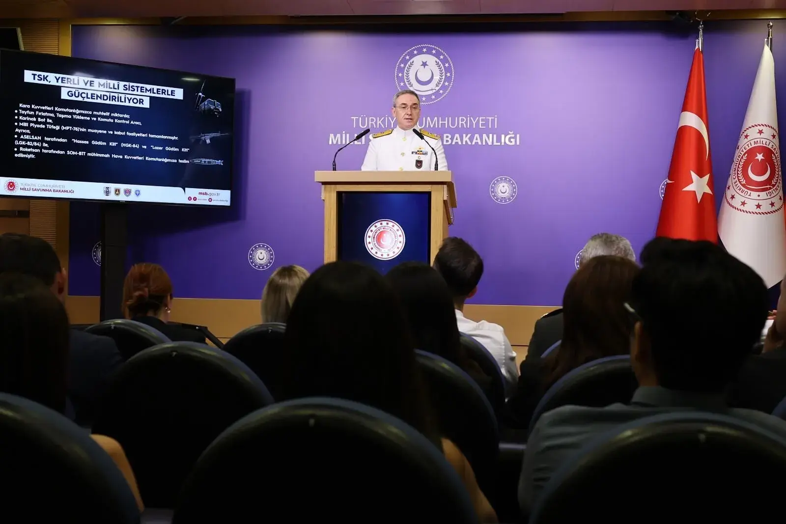 Tuğamiral Zeki Aktürk