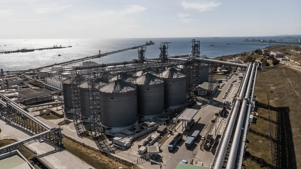 Rusya’nın Karadeniz’deki önemli ihracat limanı İHA’larla hedef alındı