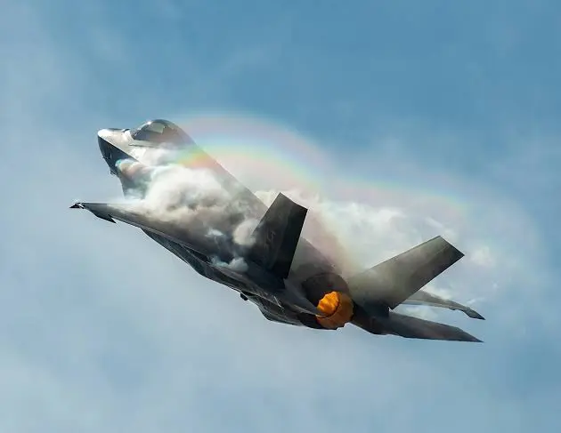 Almanya'nın ilk F-35A savaş uçağı ilk uçuşunu gerçekleştirdi