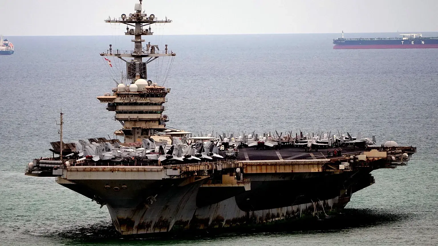 USS Abraham Lincoln 286 gün sonra aborda oldu