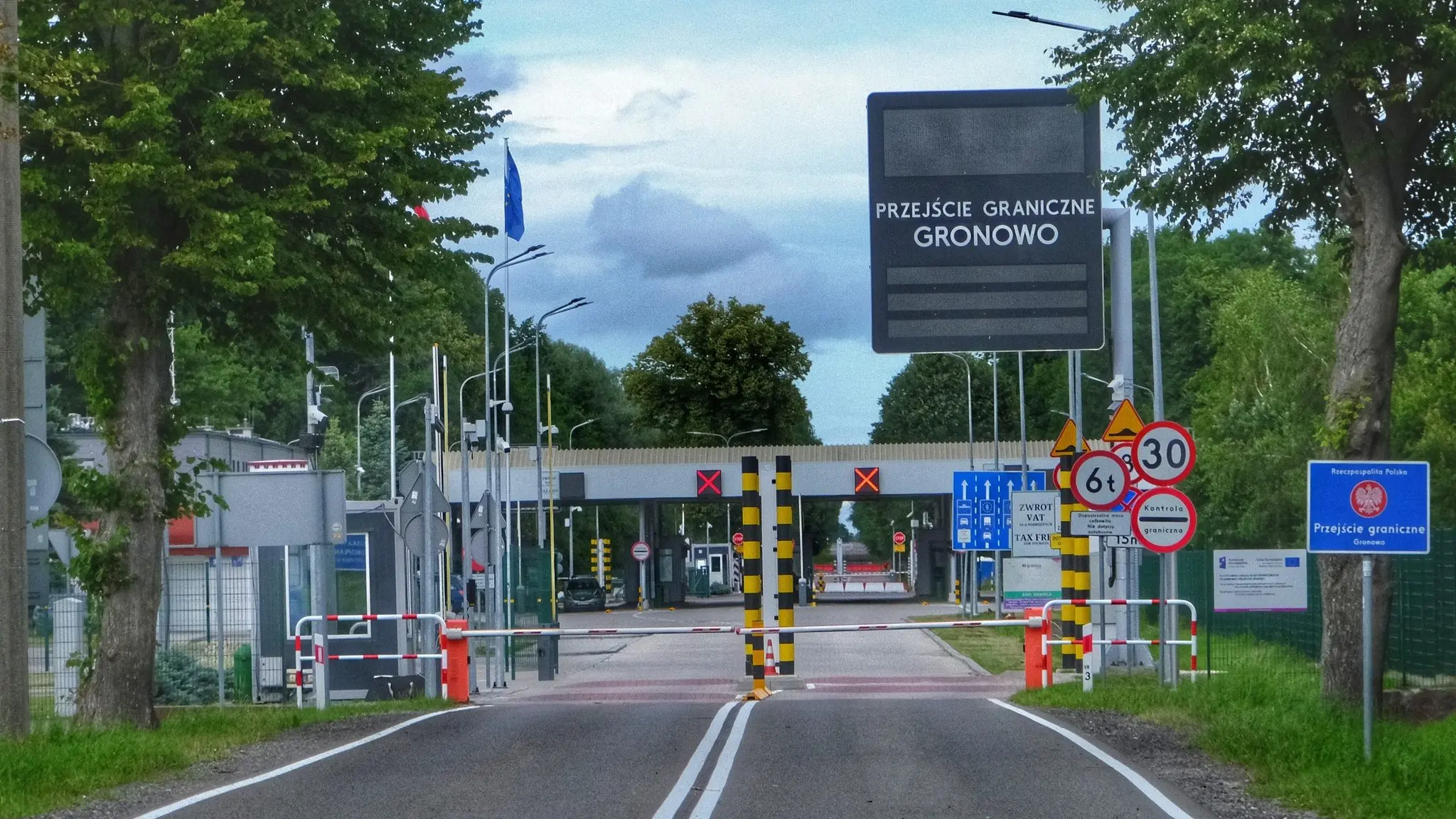 Rusya'nın saldırısı Polonya sınırında alarma neden oldu